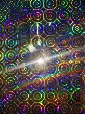 Película holográfica para animais de estimação Imprimível Impressão Primer Revestimento Película refletora holográfica Película de laminação térmica